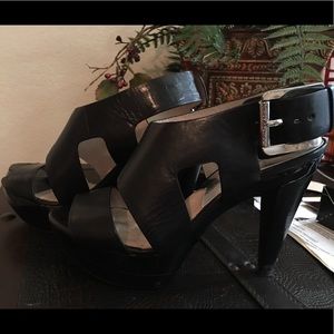 Michael Kors Heels. Black